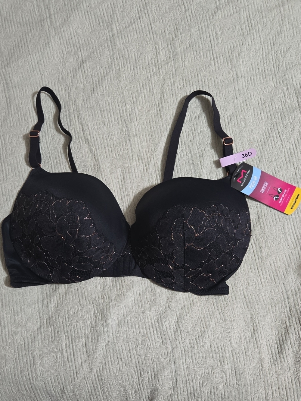 Maidenform Black Push-Up Bra with Plunging Neckline Size  36D NWT